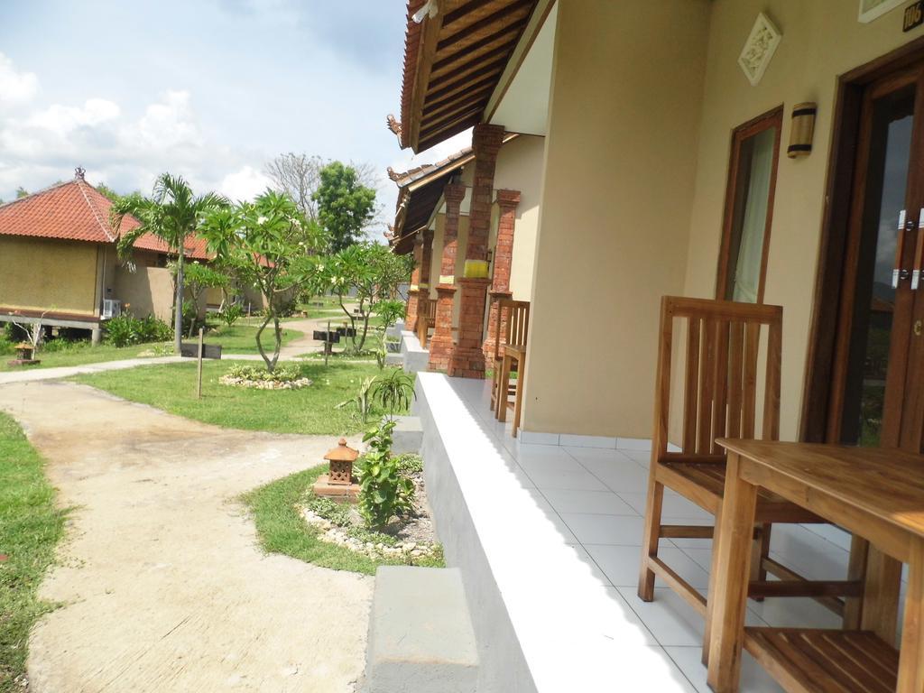 White Sandy Beach Menjangan Hotel Banyuwedang Екстериор снимка