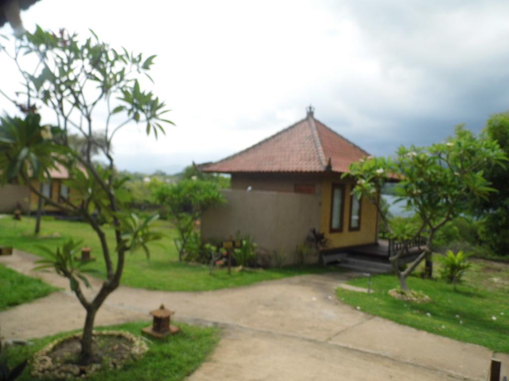 White Sandy Beach Menjangan Hotel Banyuwedang Екстериор снимка