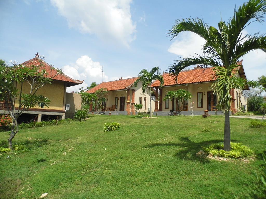 White Sandy Beach Menjangan Hotel Banyuwedang Екстериор снимка
