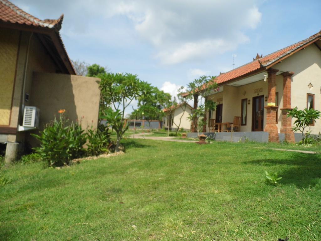 White Sandy Beach Menjangan Hotel Banyuwedang Екстериор снимка